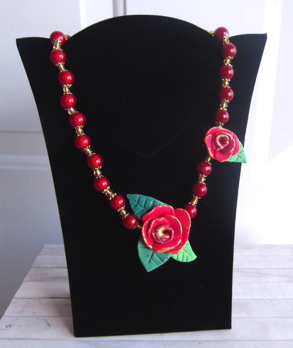 "The View Roses Necklace"